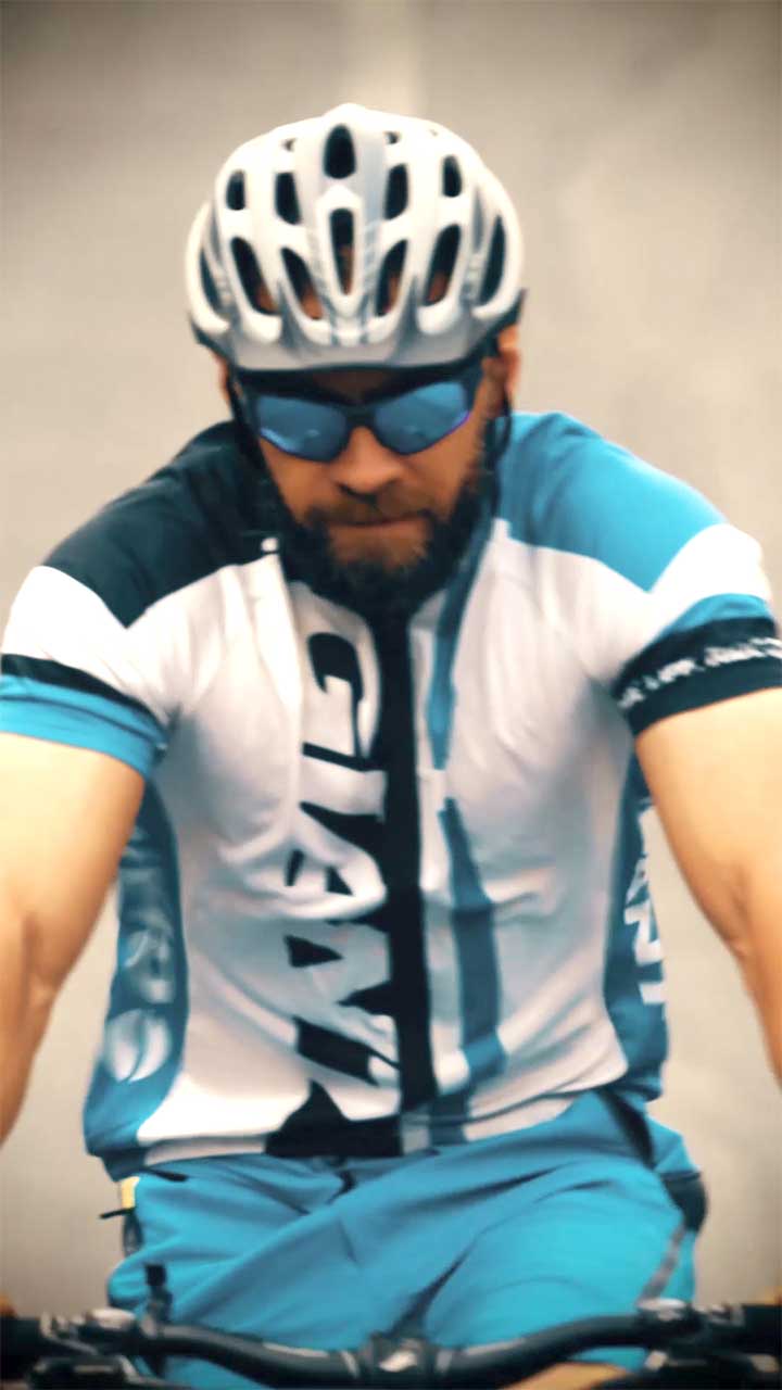 کاور ویدئوی معرفی سرویس دریافت پیامکی برایتون - سه بعدی - ویژوال افکتس - VFX - تدوین - تیزر - موشن دیزاین